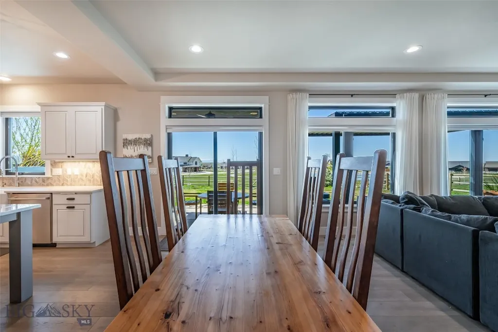 950 White Horse Loop Bozeman MT 59718