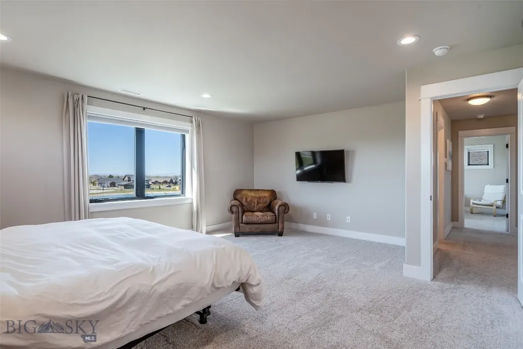 950 White Horse Loop Bozeman MT 59718