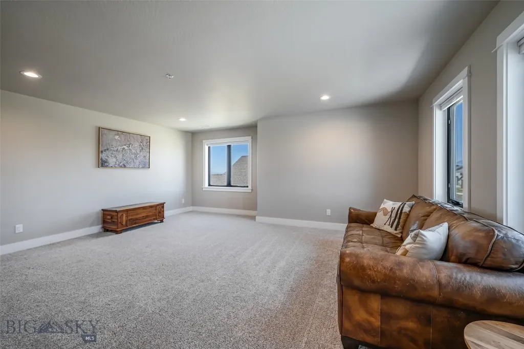 950 White Horse Loop Bozeman MT 59718