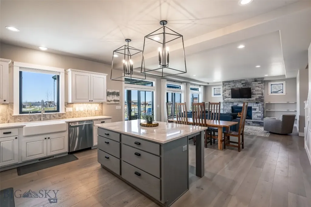 950 White Horse Loop Bozeman MT 59718