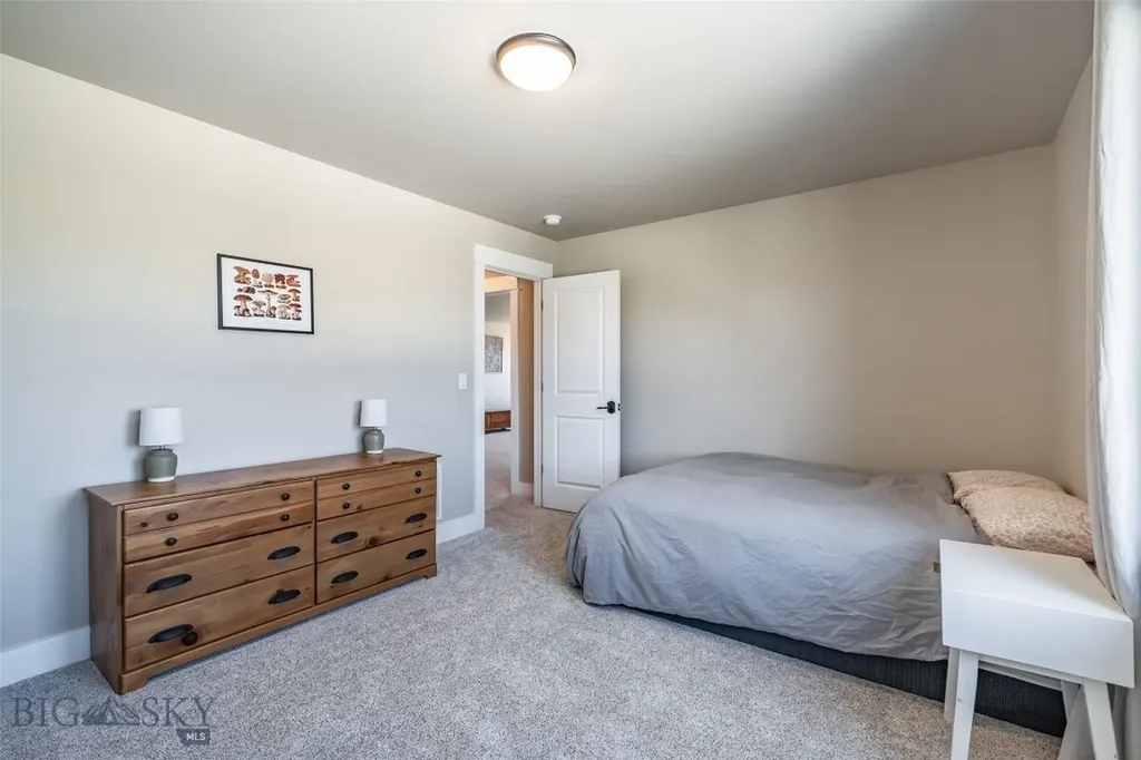 950 White Horse Loop Bozeman MT 59718