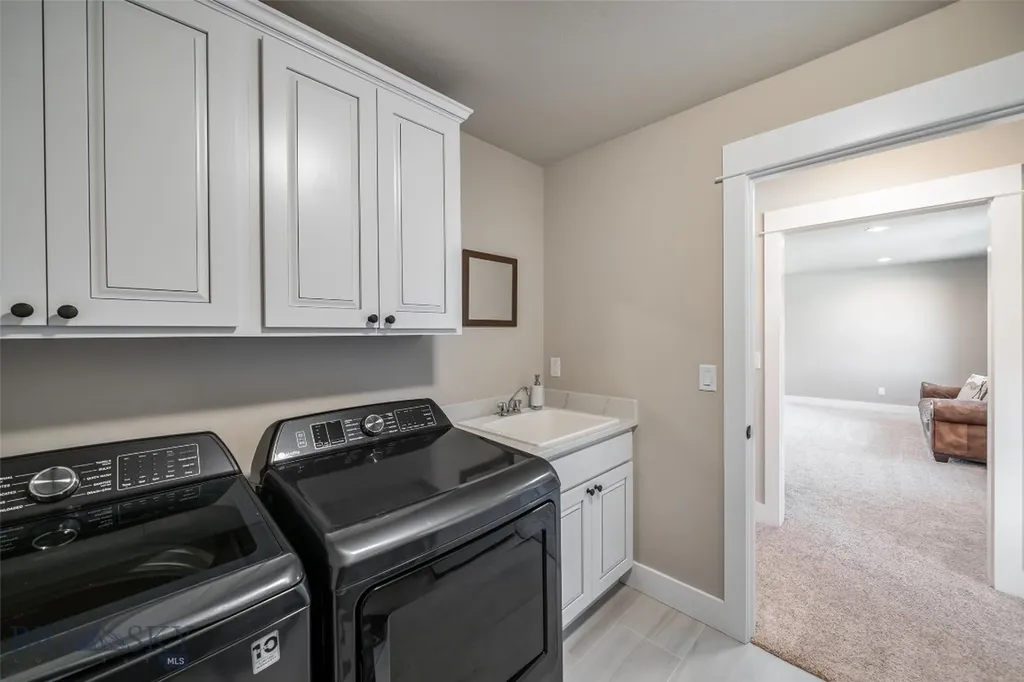 950 White Horse Loop Bozeman MT 59718