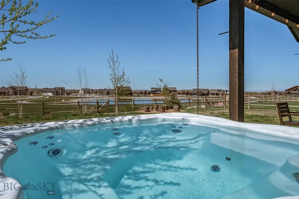 950 White Horse Loop Bozeman MT 59718