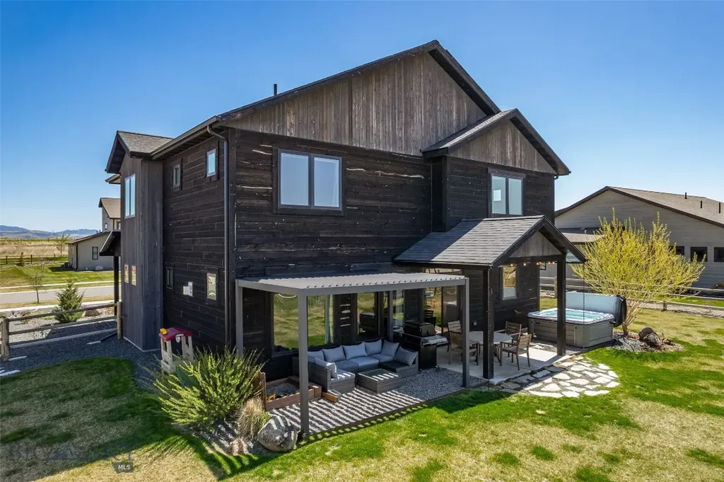 950 White Horse Loop Bozeman MT 59718