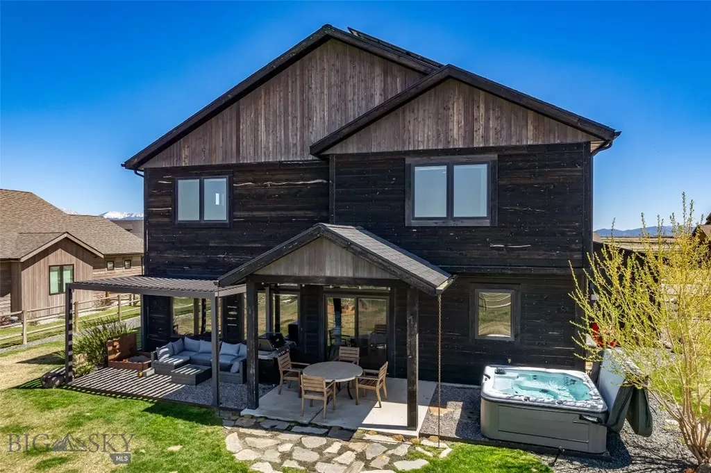 950 White Horse Loop Bozeman MT 59718