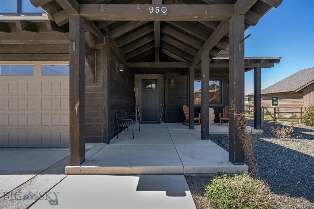 950 White Horse Loop Bozeman MT 59718
