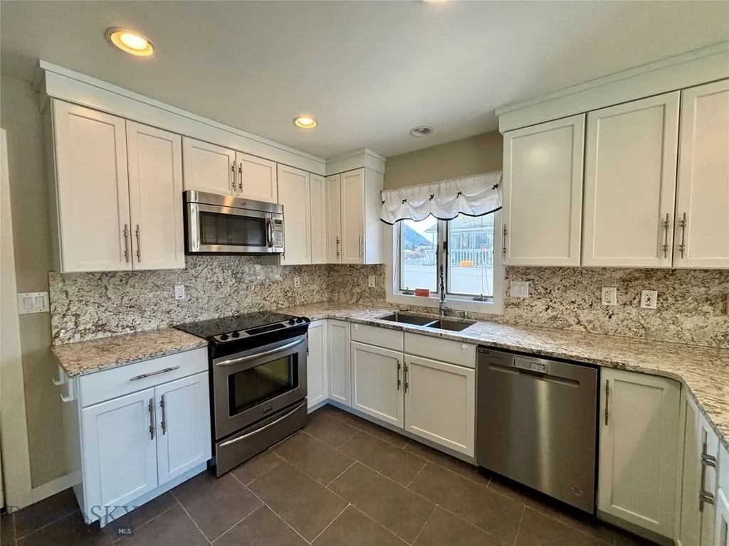 4107 Trenton Butte MT 59701