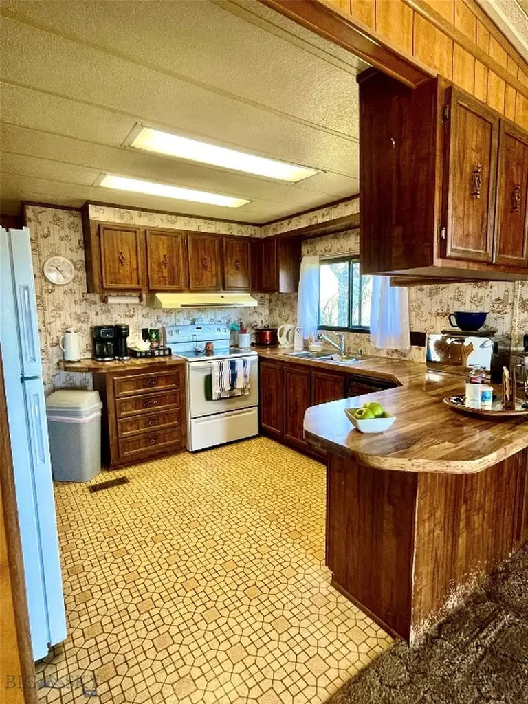 1400 Saint Charles Street Fort Benton MT 59442