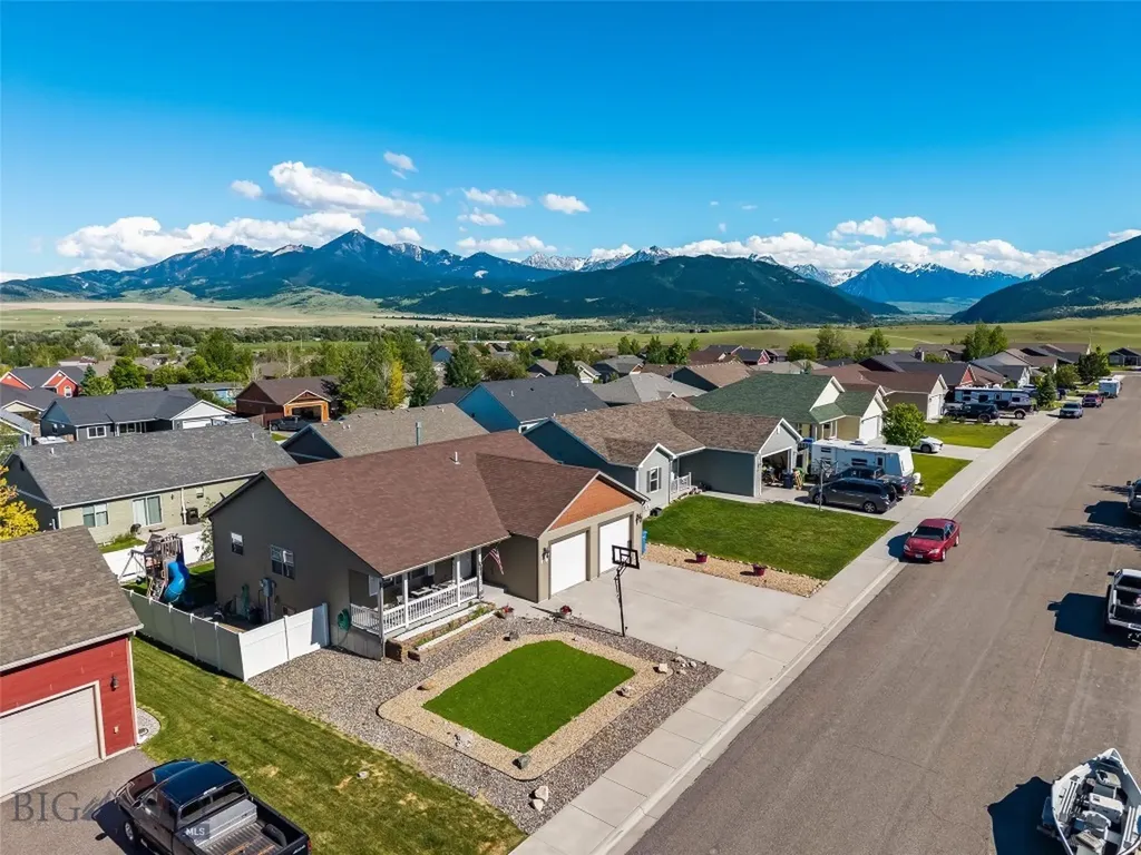 812 Pleiades Place Livingston MT 59047