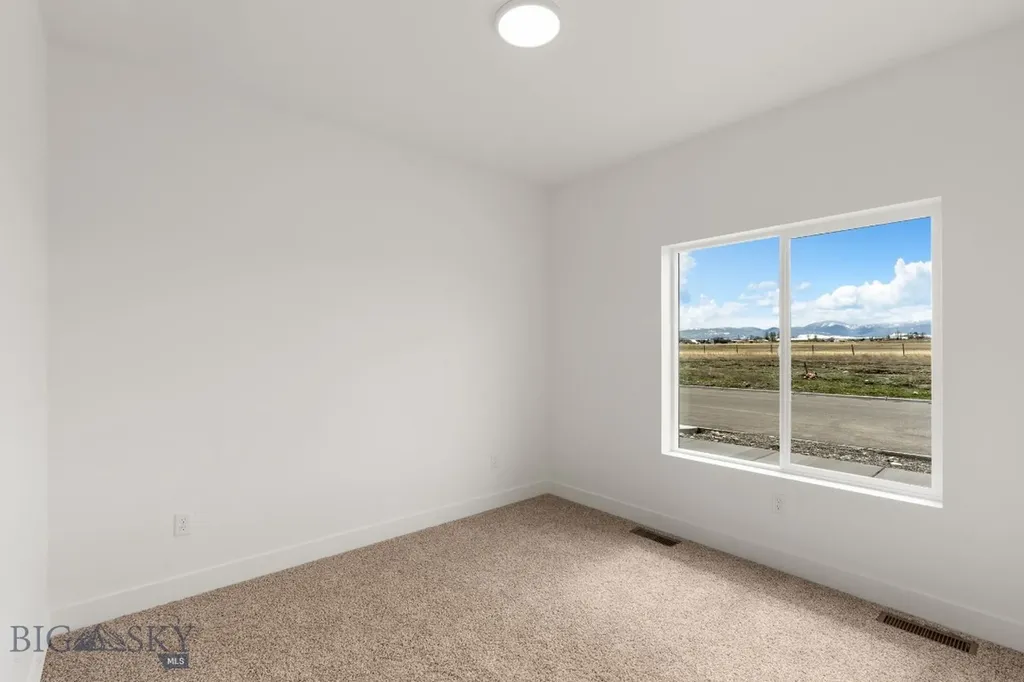 713 Spaniel Lane Belgrade MT 59714