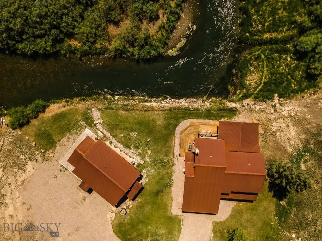 1872 Webster Lane Dillon MT 59725