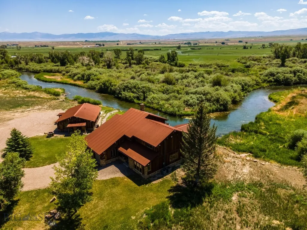 1872 Webster Lane Dillon MT 59725