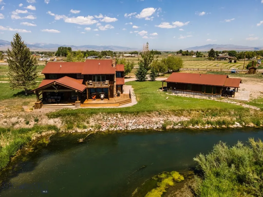 1872 Webster Lane Dillon MT 59725