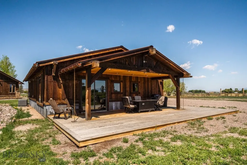 1872 Webster Lane Dillon MT 59725
