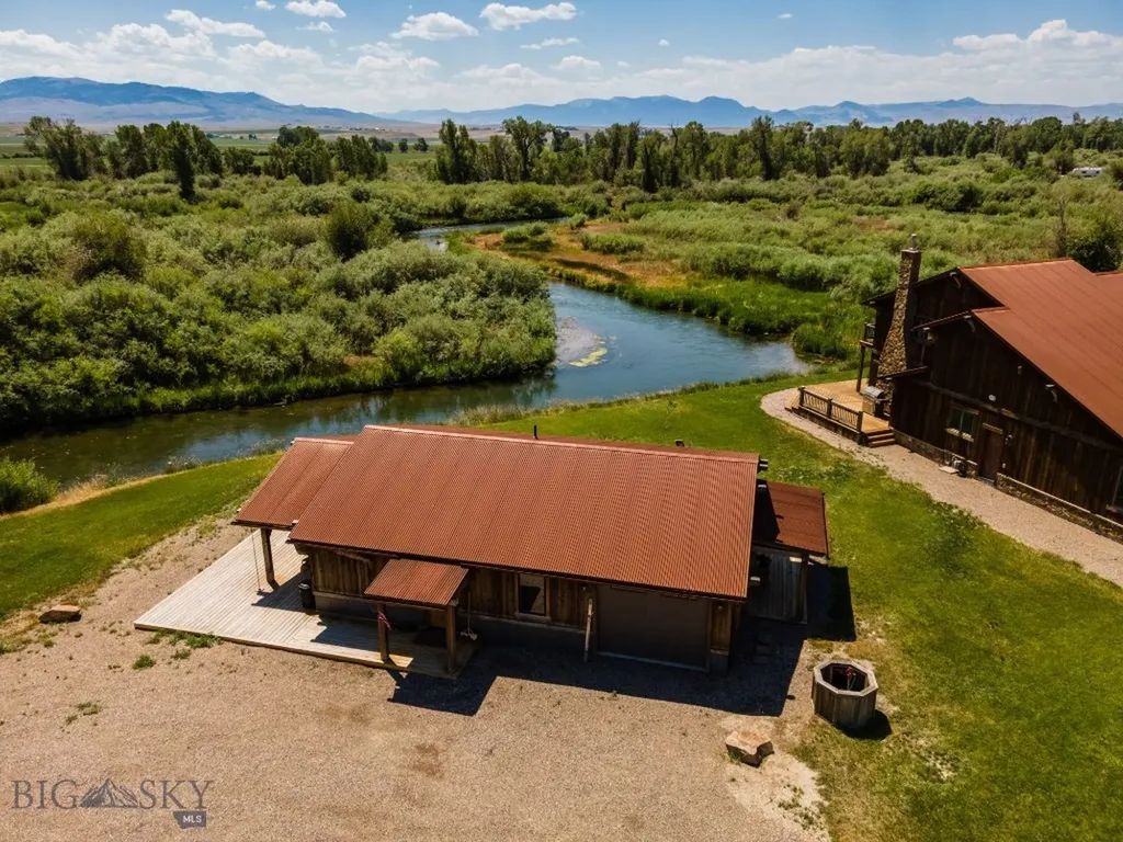 1872 Webster Lane Dillon MT 59725