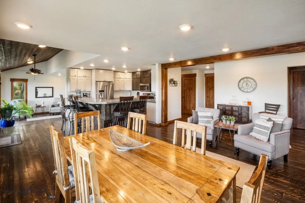 1872 Webster Lane Dillon MT 59725
