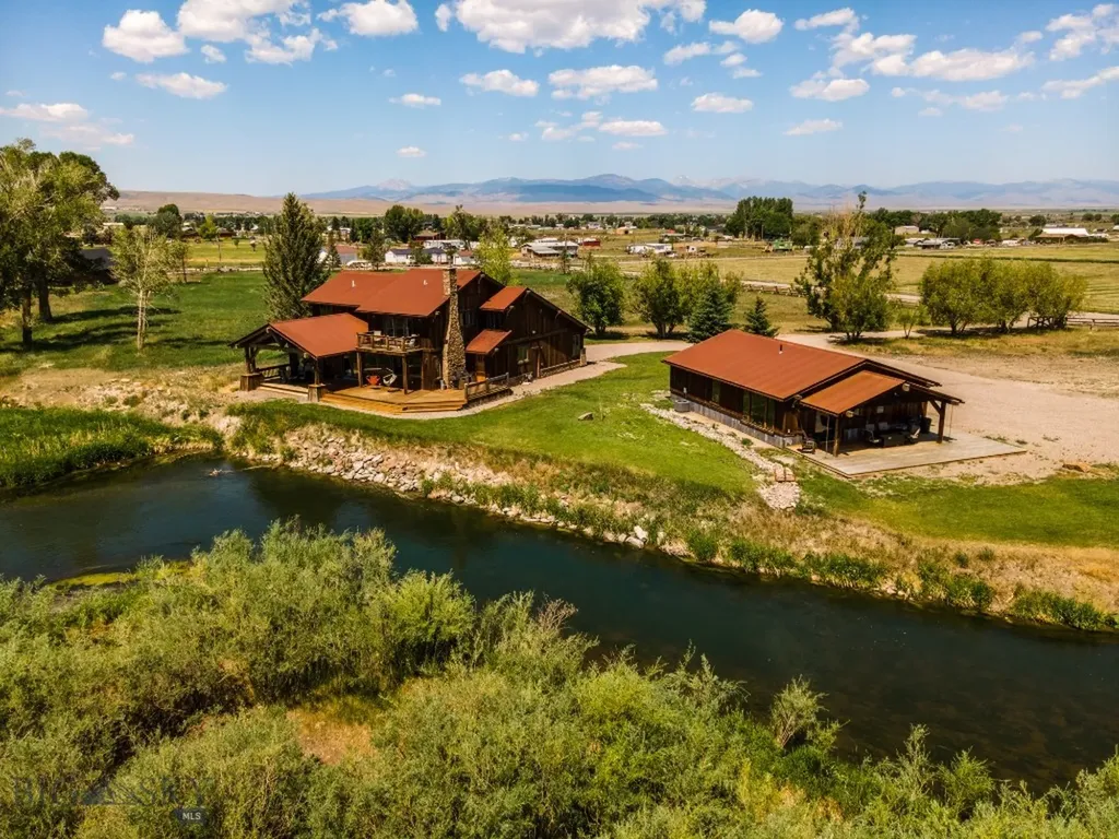 1872 Webster Lane Dillon MT 59725