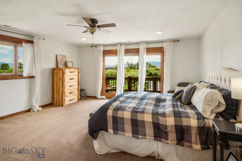 1872 Webster Lane Dillon MT 59725