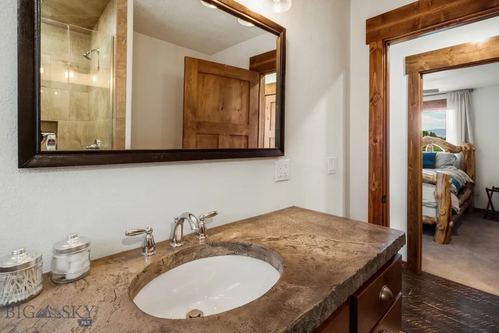 1872 Webster Lane Dillon MT 59725