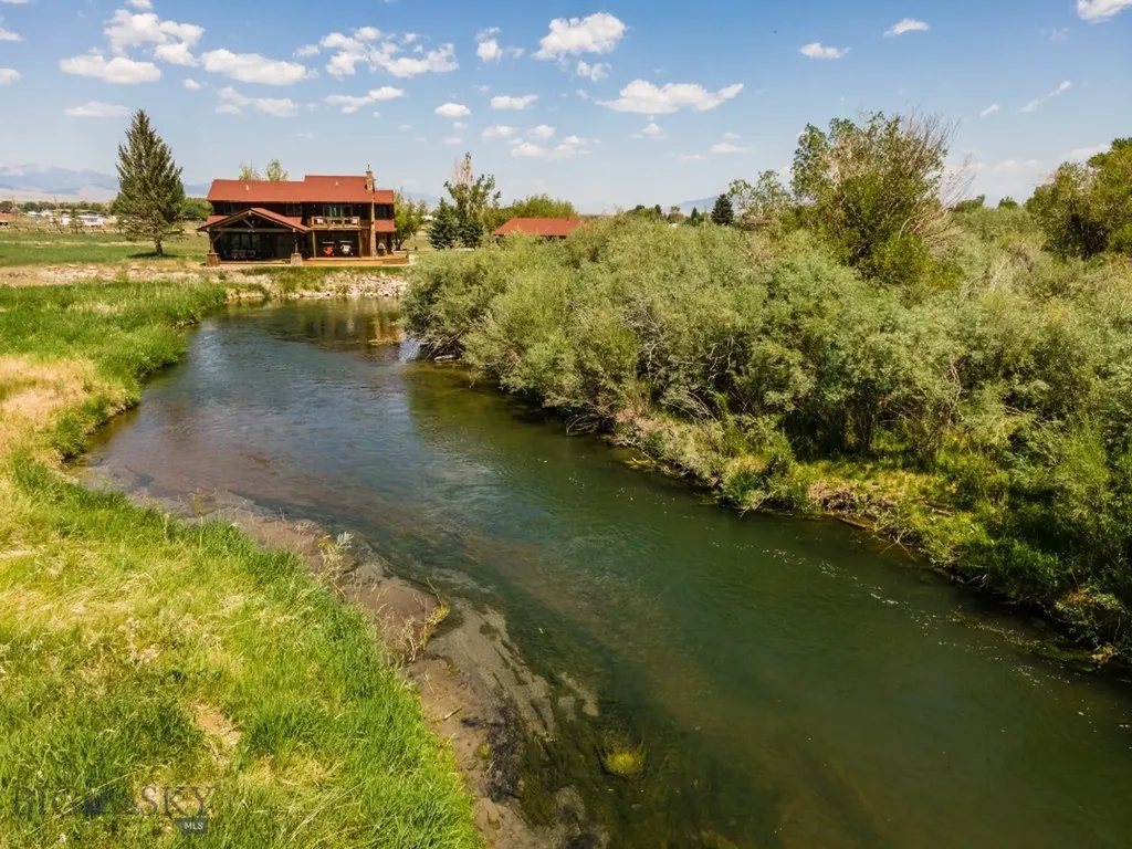 1872 Webster Lane Dillon MT 59725