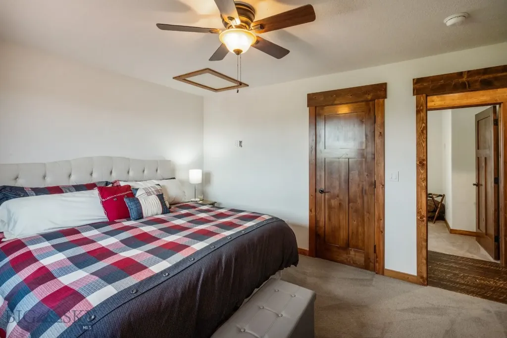 1872 Webster Lane Dillon MT 59725