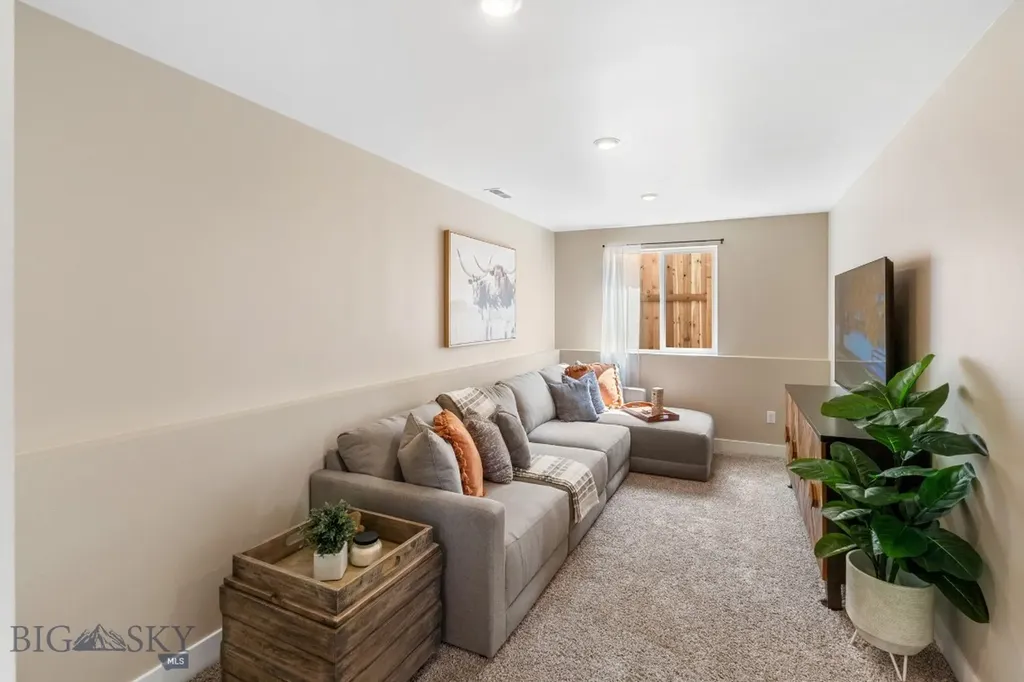 715 Spaniel Lane Belgrade MT 59714