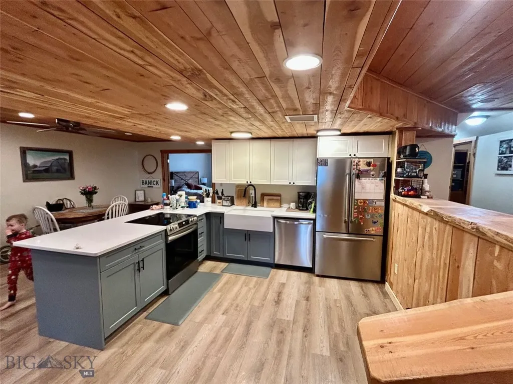 3957 Blacktail Road Dillon MT 59725