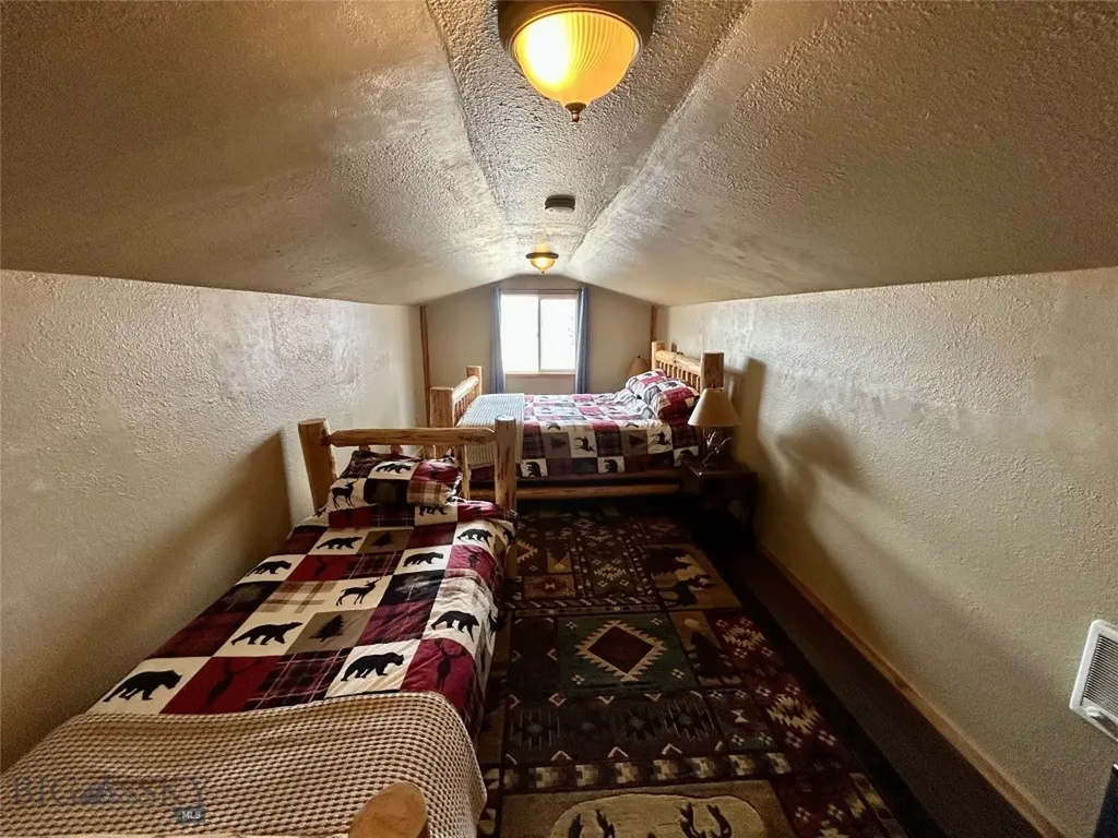 3957 Blacktail Road Dillon MT 59725