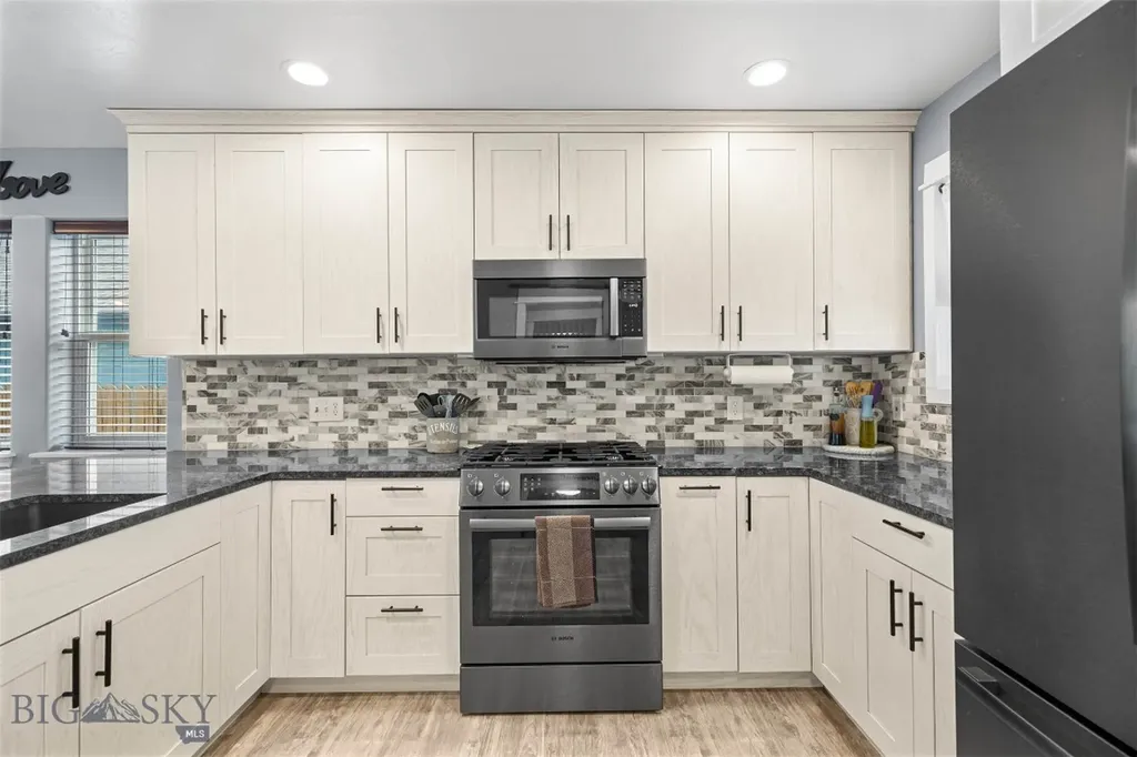 79 Woodman Drive Belgrade MT 59714