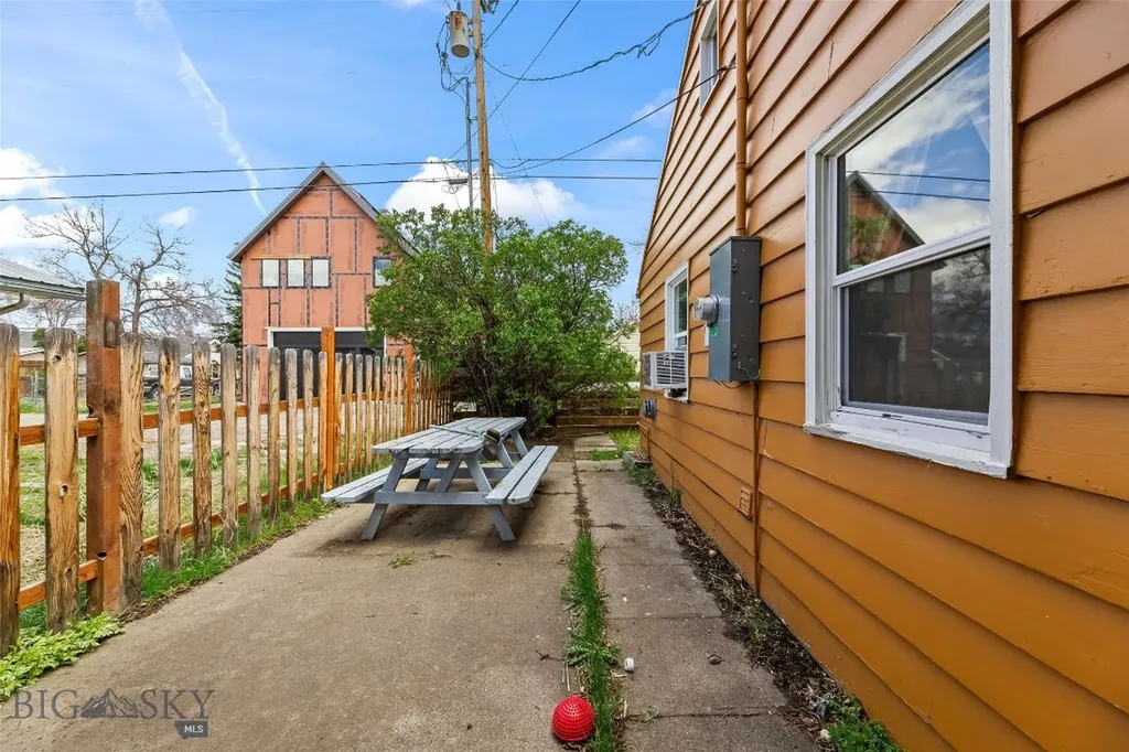 529 S 9th Street Livingston MT 59047