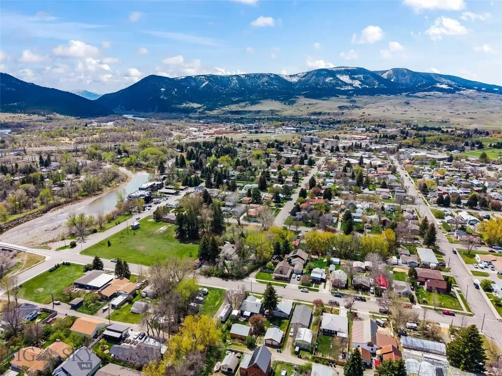 529 S 9th Street Livingston MT 59047