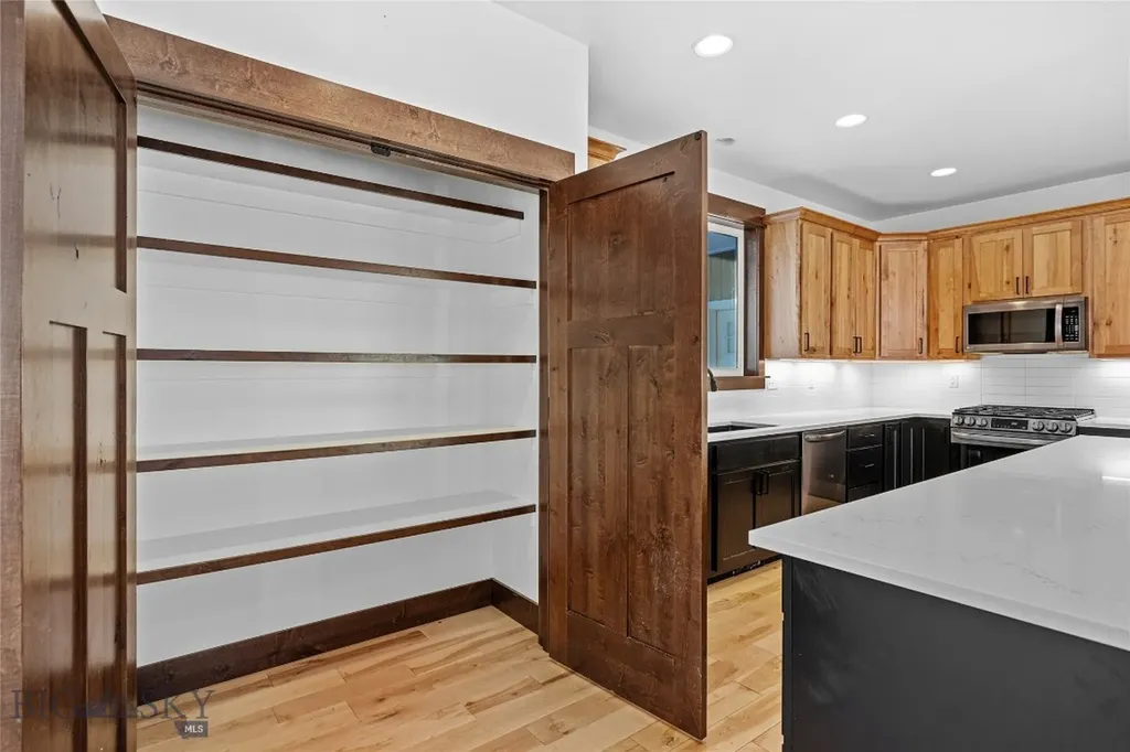 2 Paddlefish Court Three Forks MT 59752