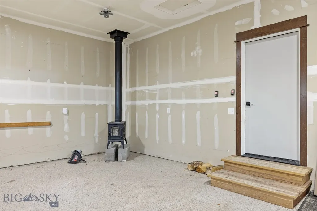 2 Paddlefish Court Three Forks MT 59752