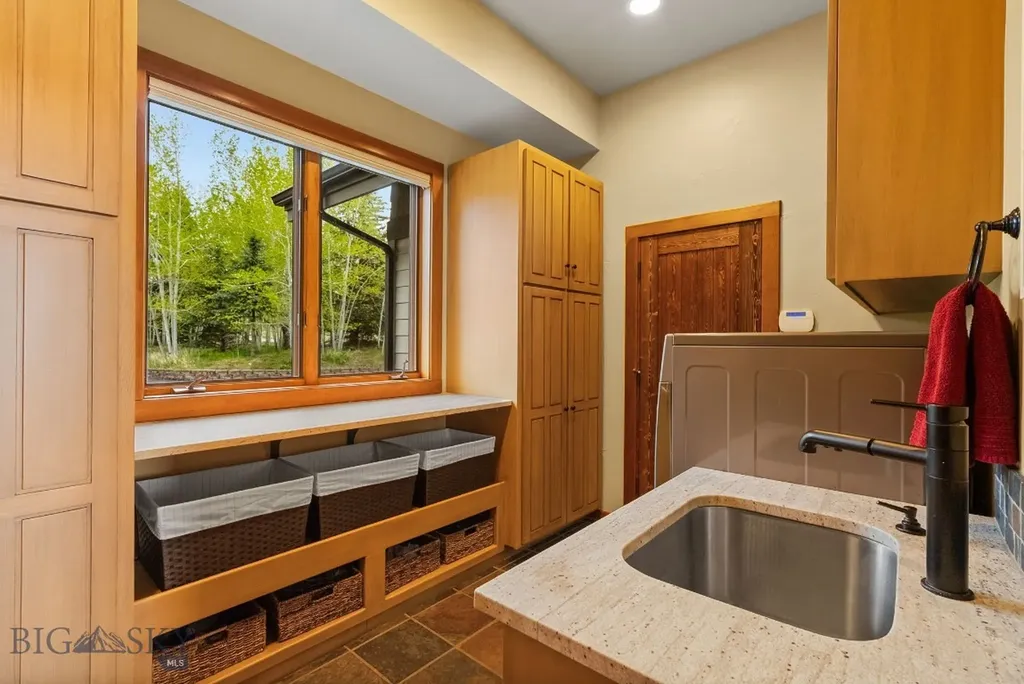 334 Sky Crest Drive Bozeman MT 59715