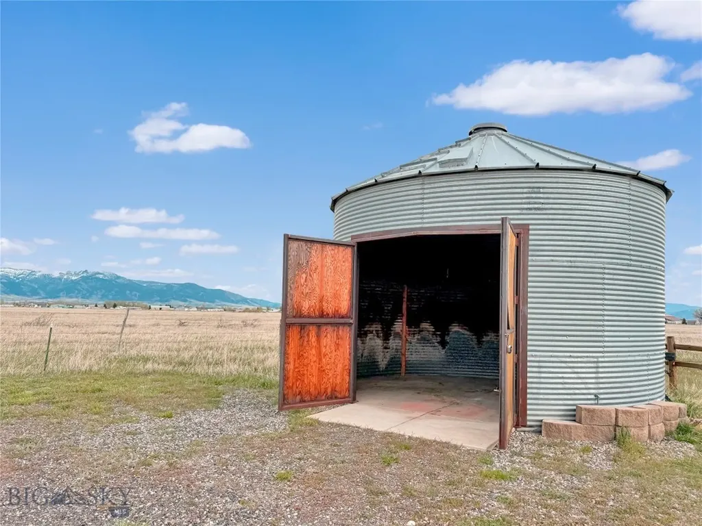 395 Parker Drive Belgrade MT 59714