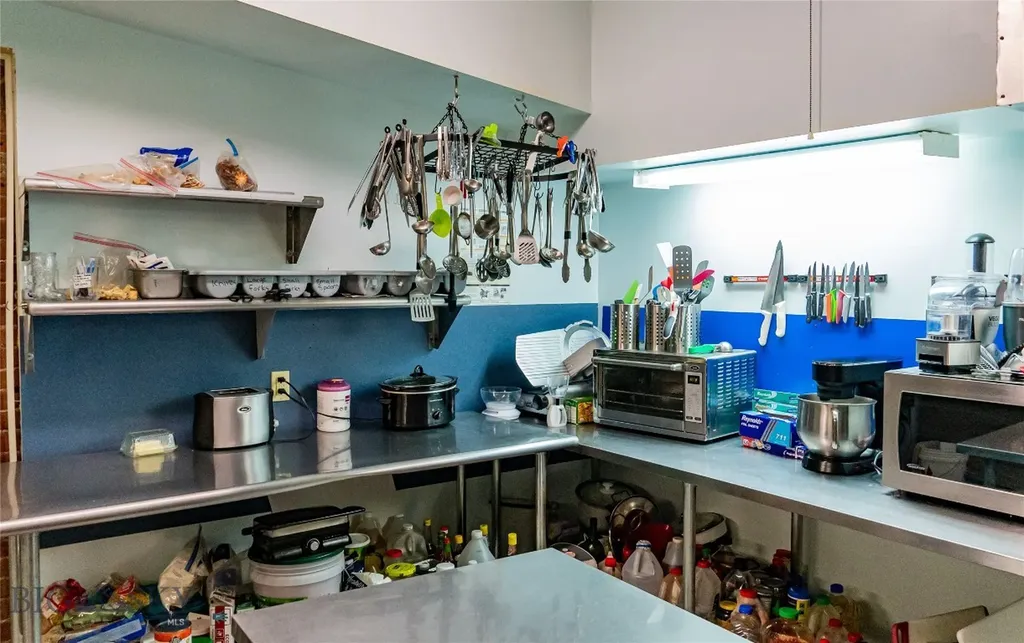 105 S Main Street Sheridan MT 59749