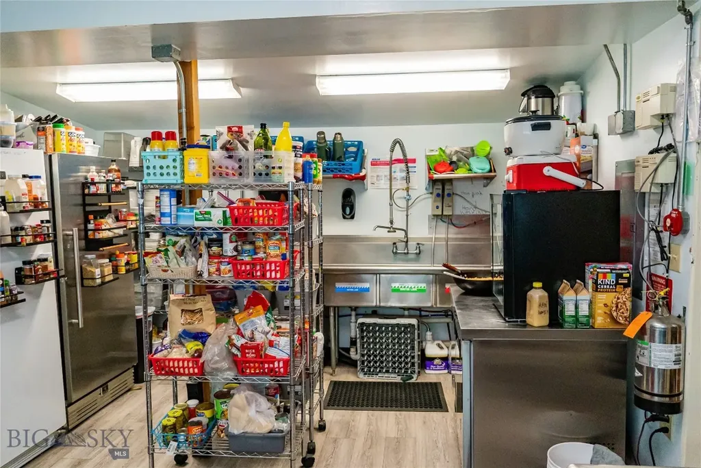 105 S Main Street Sheridan MT 59749