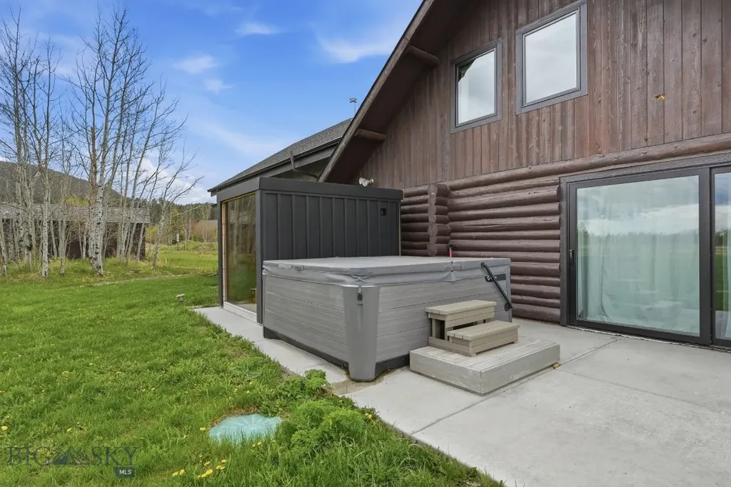 1589 Cougar Drive Bozeman MT 59718