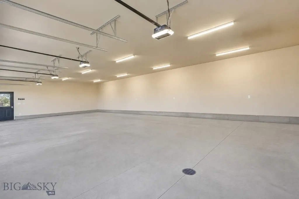 1589 Cougar Drive Bozeman MT 59718