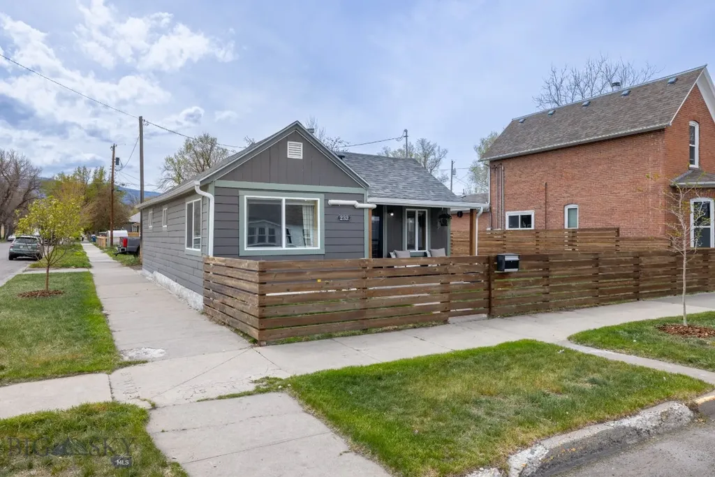 232 S F Street Livingston MT 59047