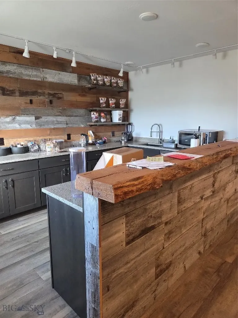 215 Quail Run Bozeman MT 59718