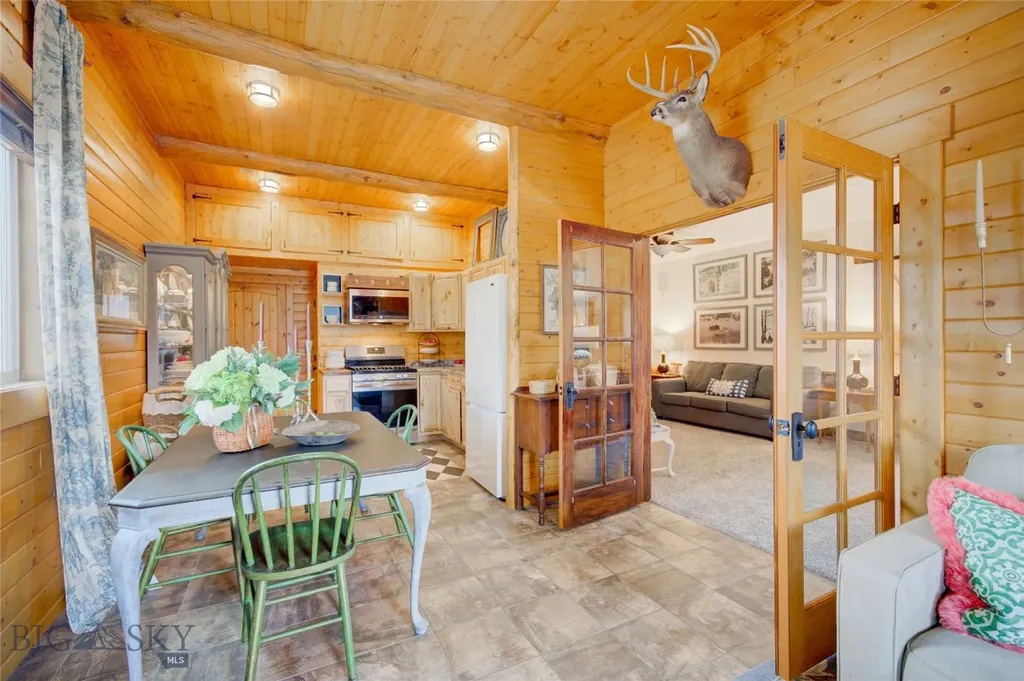 27 Badger Road Pray MT 59065