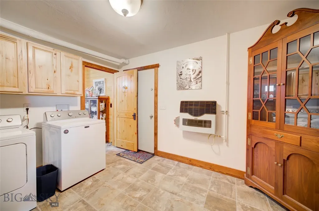 27 Badger Road Pray MT 59065