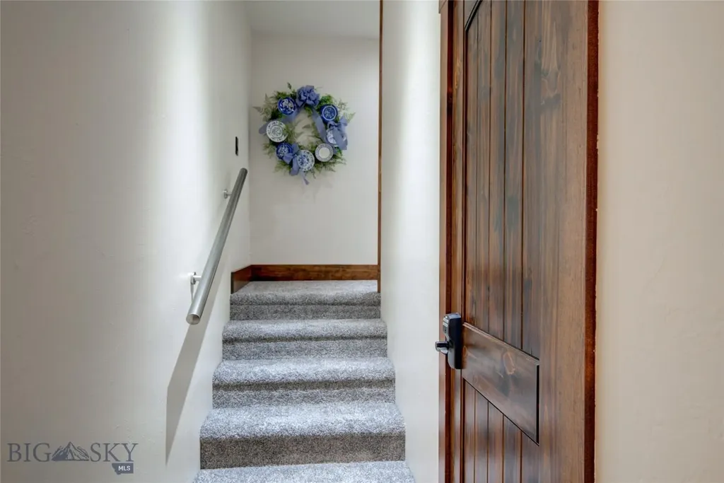 27 Badger Road Pray MT 59065