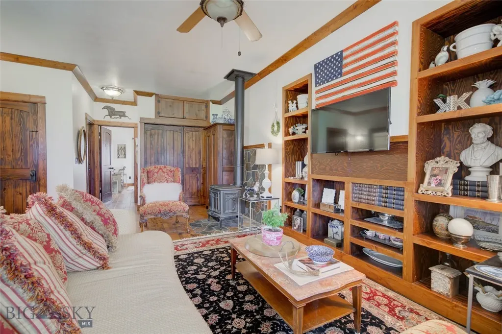 27 Badger Road Pray MT 59065