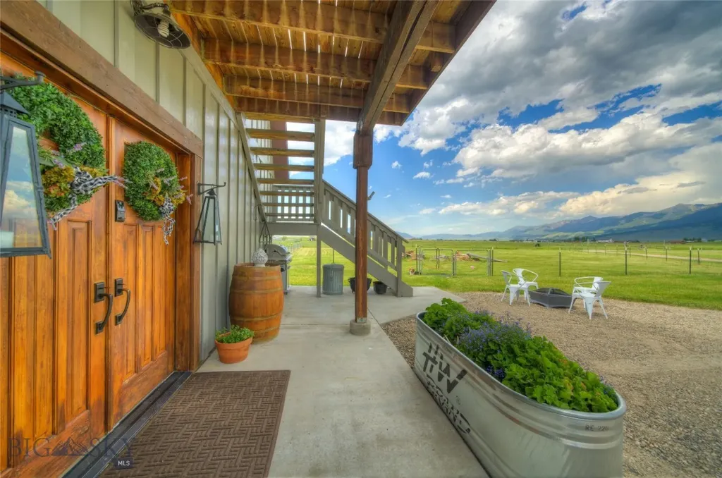 27 Badger Road Pray MT 59065