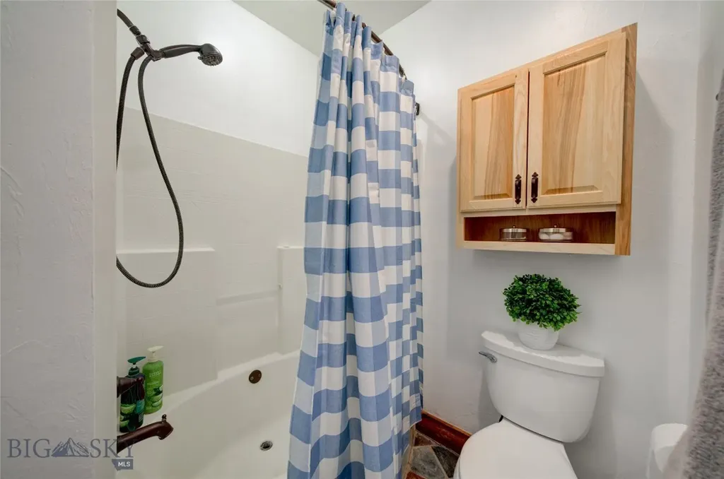 27 Badger Road Pray MT 59065