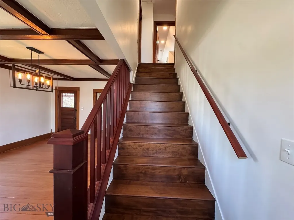 403 E 6th Avenue Big Timber MT 59011