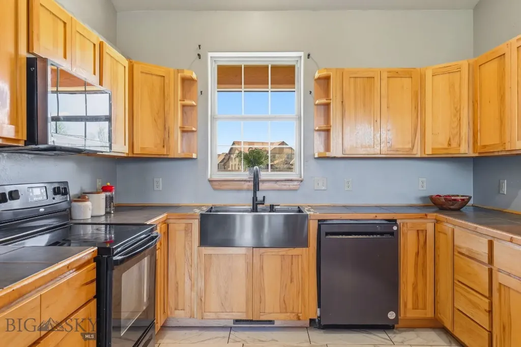 734 Landmark Drive Belgrade MT 59714