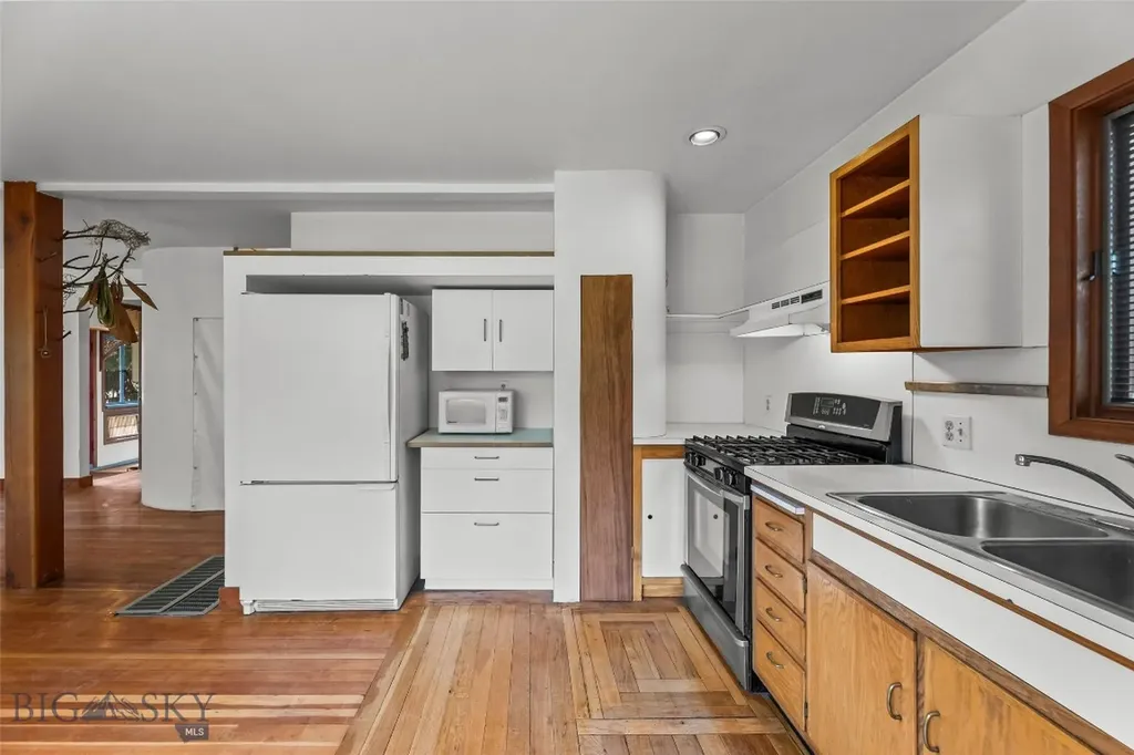 213 W Cottonwood Street Bozeman MT 59715